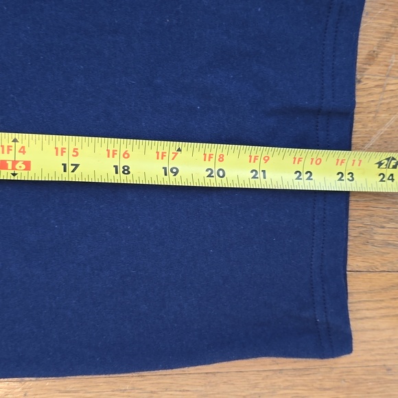 CHAMPION BRAND SIGNATURE BOYS DARK BLUE SHORT SLEEVE TEE-SHIRT SIZE MEDIUM 10-12 - Picture 9 of 11